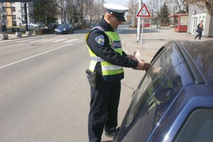 Slika PU_KZ/prometni_policajac05.jpg